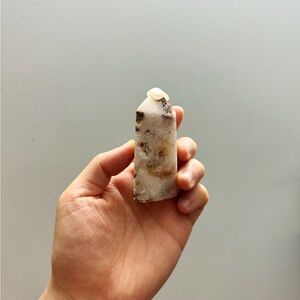 White Crystal Quartz Point